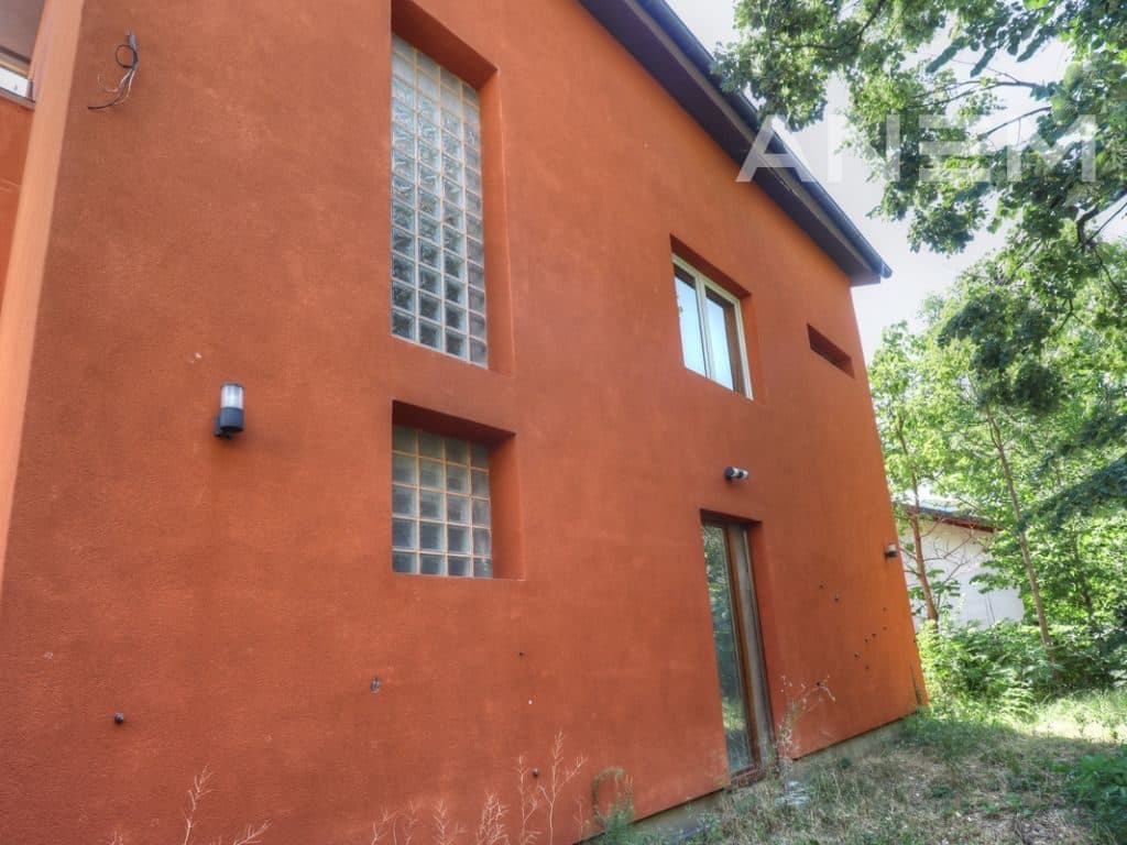 Shtëpi në shitje 300m2 në Taslixhe 3