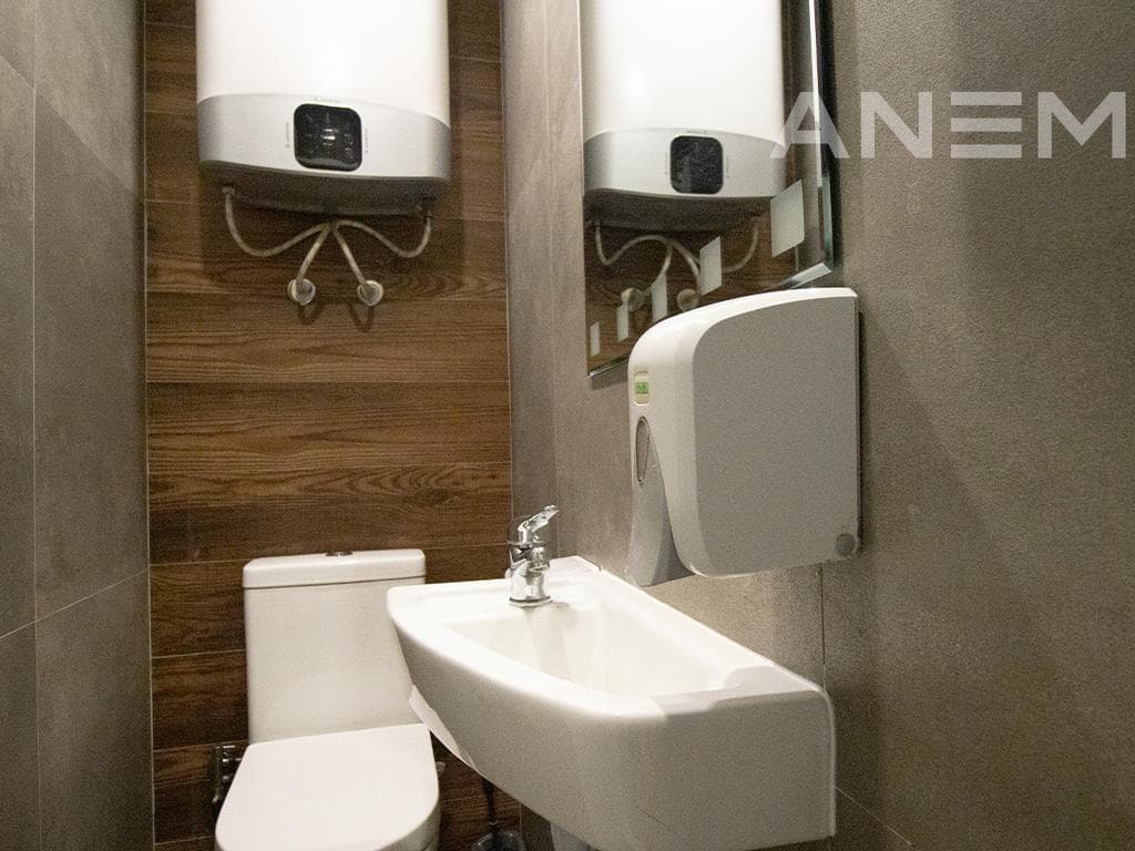 Zyre në shitje 100m² në lagjen Dardania