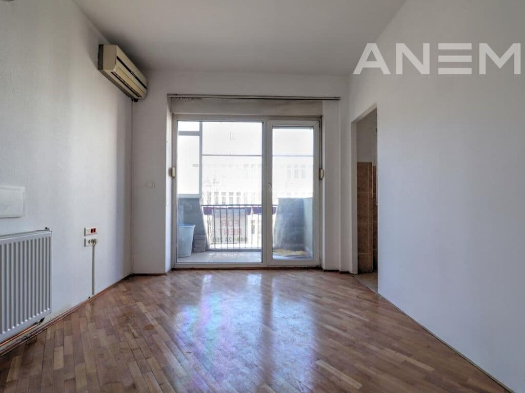Zyre me qira me 3 hapësira pune në Qendër