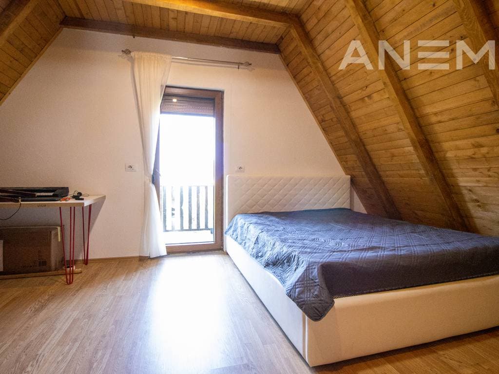 Villa në shitje 116m² në Nuovo Monte/ Novobërdë