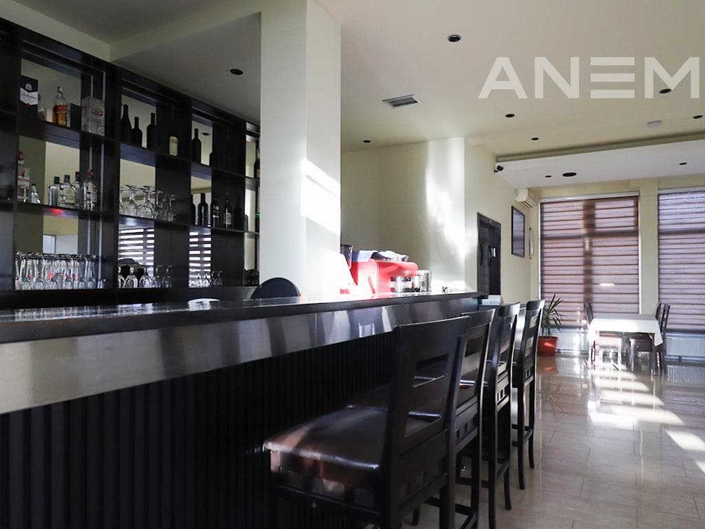 Hotel me qira 900m² në rrugën Shpëtim Robaj 2