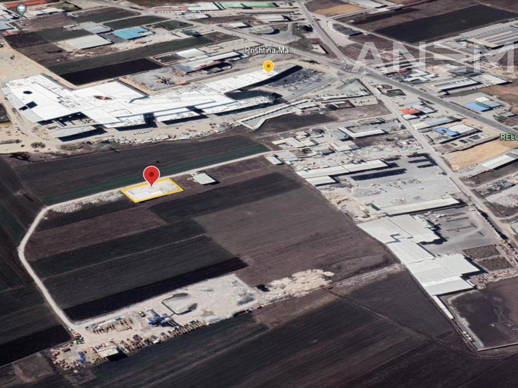 Objekt në shitje 1080m² në Gracanicë - Livagjë 4