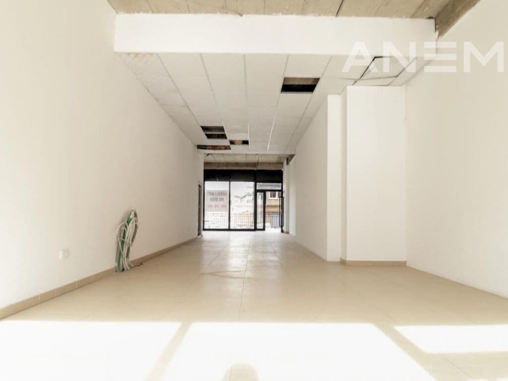 Lokal me qira 86m² në lagjën e muhaxherëve 1