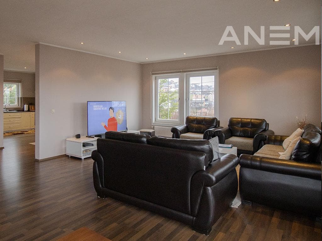 Shtëpi në shitje 400m² në Kolovicë 2
