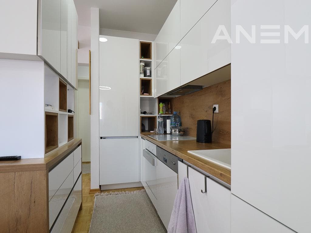 Banesë në shitje 85m² në lagjen Mati 1 4