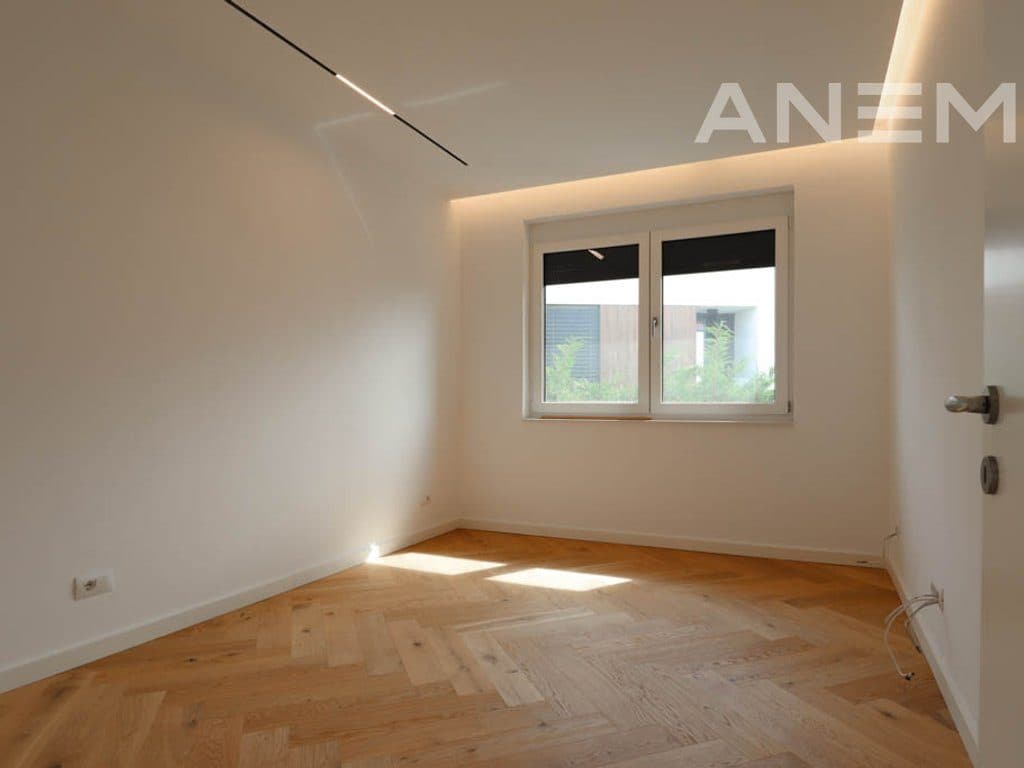 Shtëpi në shitje 217.6m² në lagjen Qershia Village