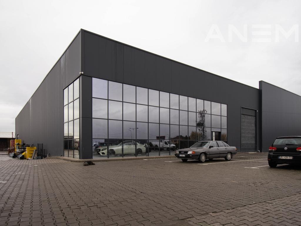 Objekt me qira 3550m² në Lipjan