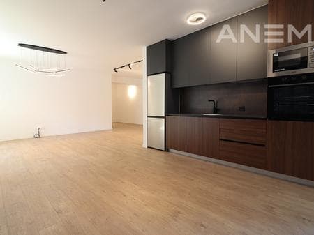 Banesë në shitje 98m² në Lakrishtë 2