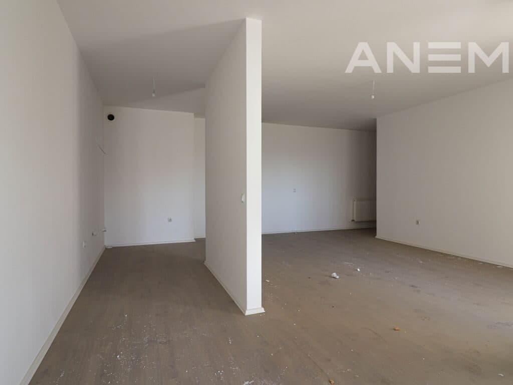 Banesë në shitje 100m² në lagjen Mati 1 3