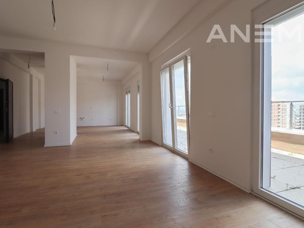 Zyre me qira 260m² në Veternik 2