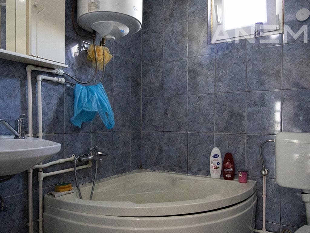 Shtëpi në shitje 240m² në Bërnicë të Poshtme