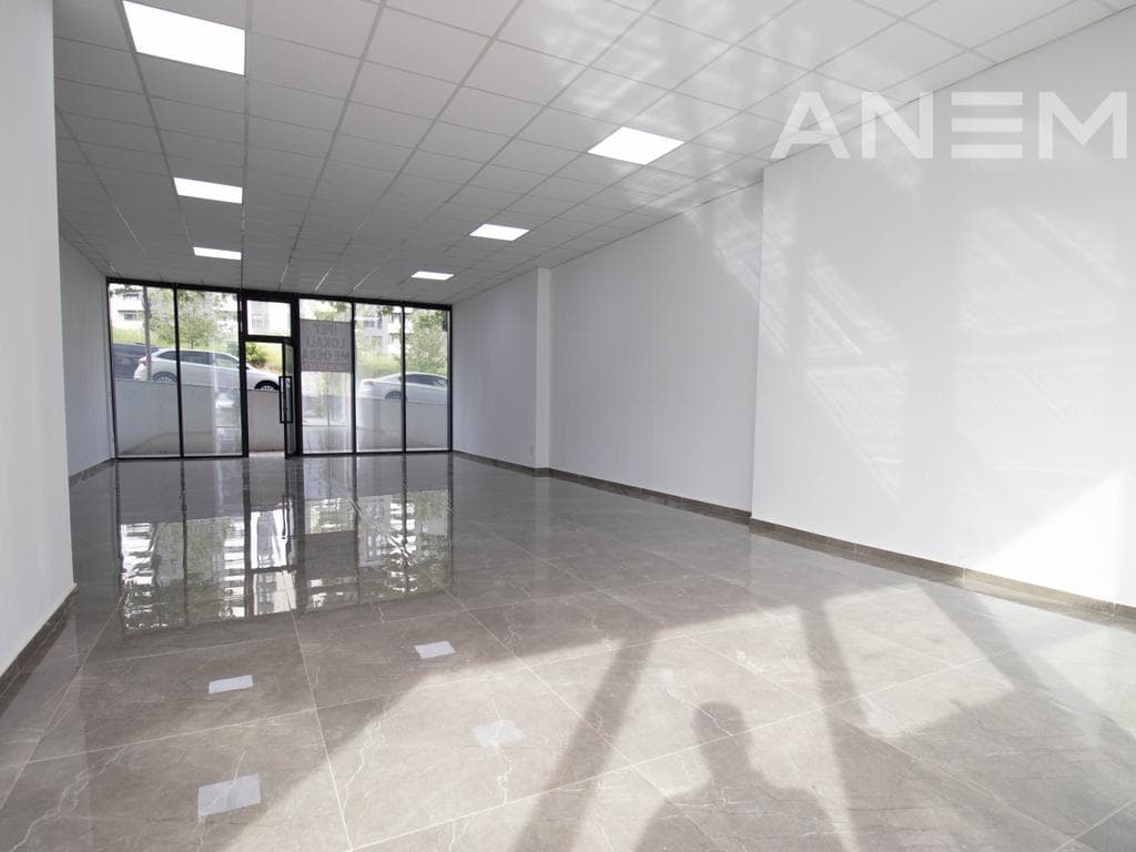 Lokal me qira 91m² në lagjen Mati 1 2