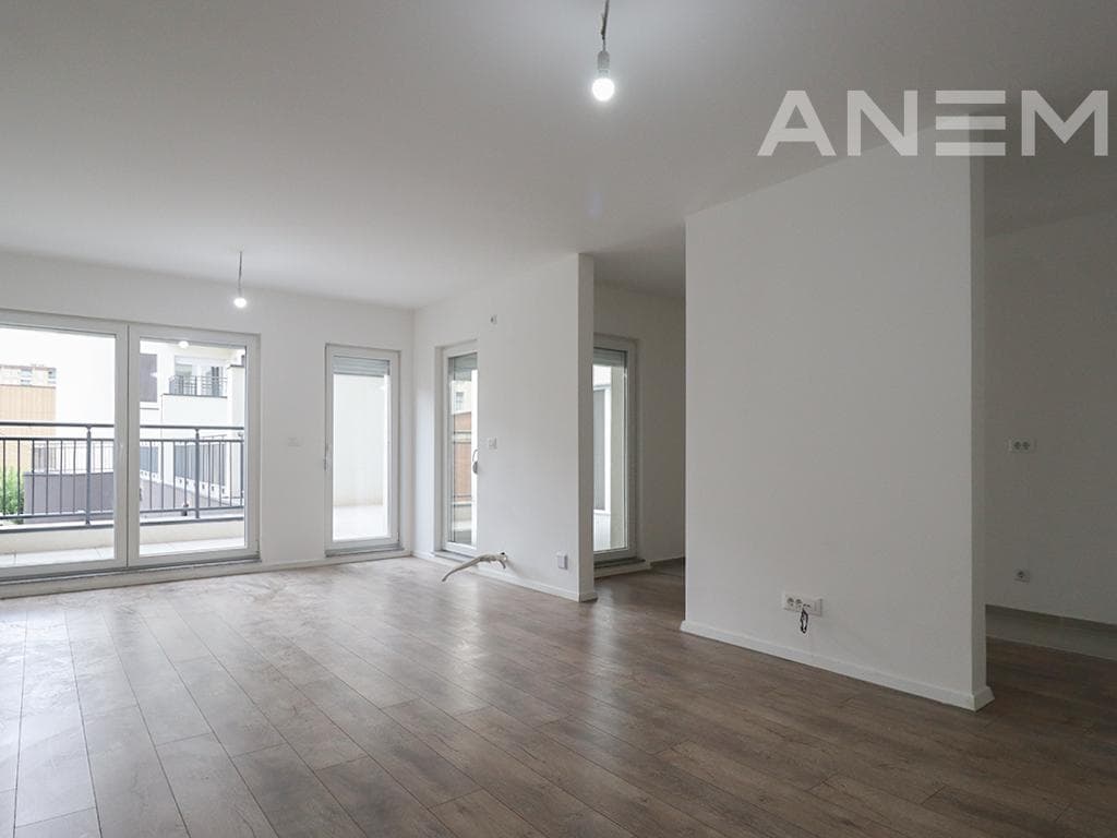 Banesë në shitje 144.995m² në Fushë Kosovë 2