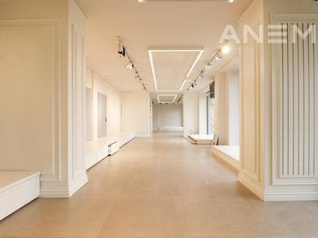 Lokal me qira 30m² në Qendër 3