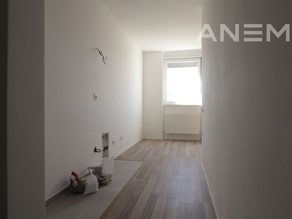 Banesë në shitje 80m² në lagjen Mati 1 4