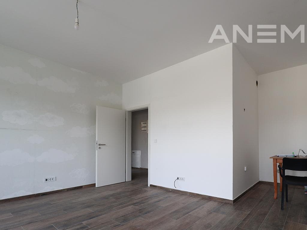 Zyre me qira me 3 hapësira pune te Prishtina e Re 4