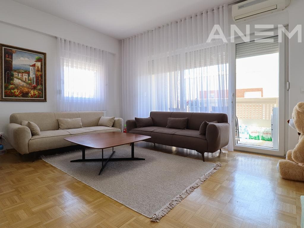 Banesë në shitje 85m² në lagjen Mati 1