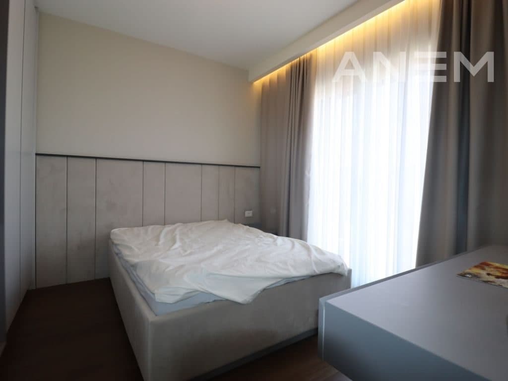 Shtëpi me qira 300m2 ne Obiliq ( Kastriot)