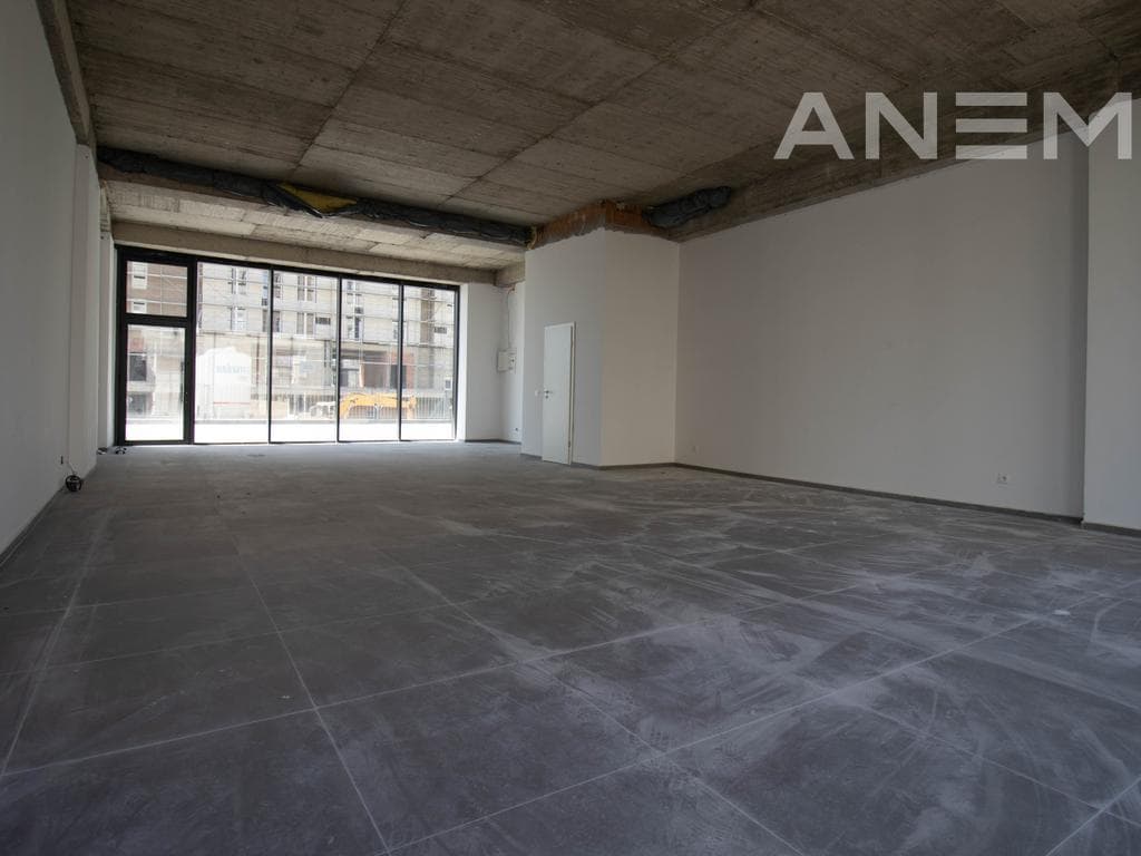 Lokal me qira 100m² në Veternik