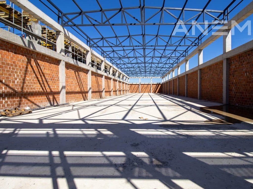 Objekt me qira 1000m² në Çagllavicë