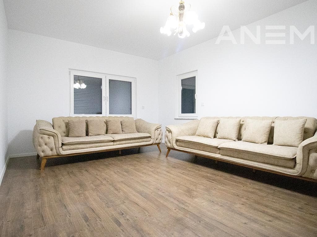 Shtëpi me qira me 6 dhoma gjumi në Arbëri 2