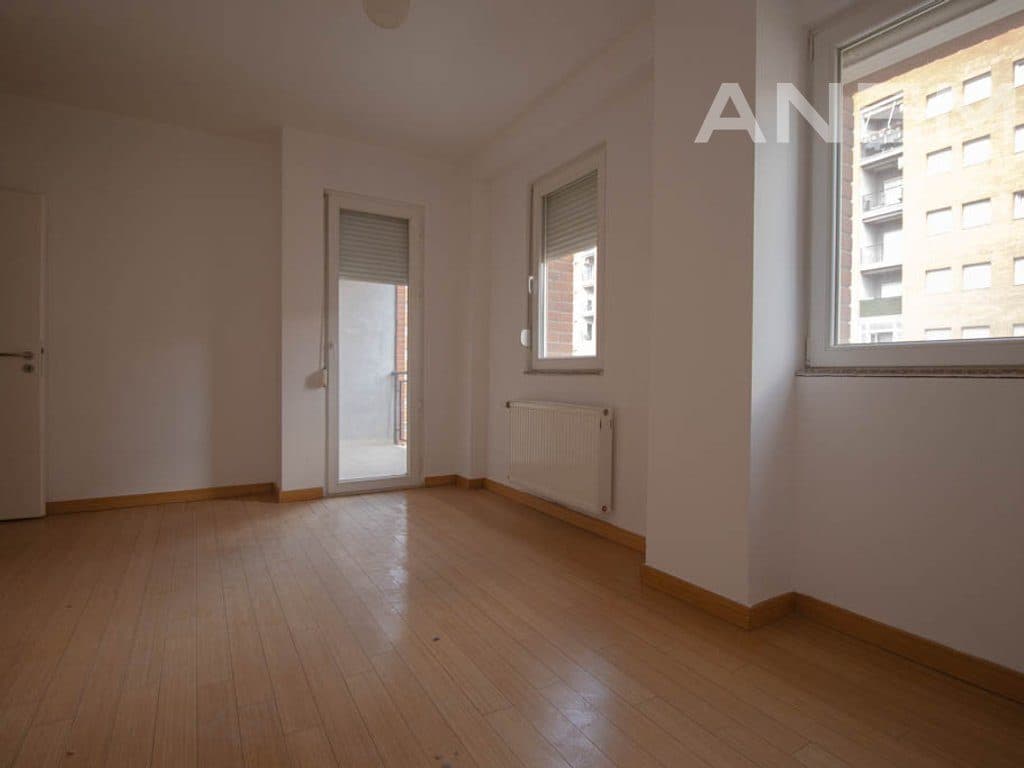 Banesë në shitje 97.8m² në Rrugën B