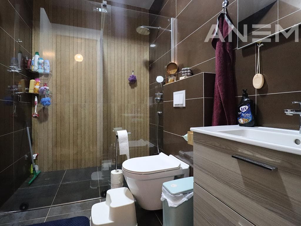 Terracier me qira 155m² + 91m² tarrace në Marigona Hill