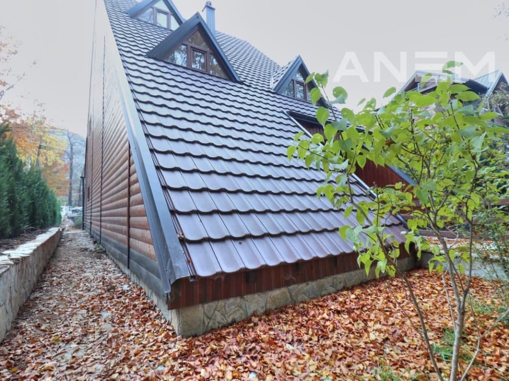 Vila në shitje 233m2 në Brezovicë