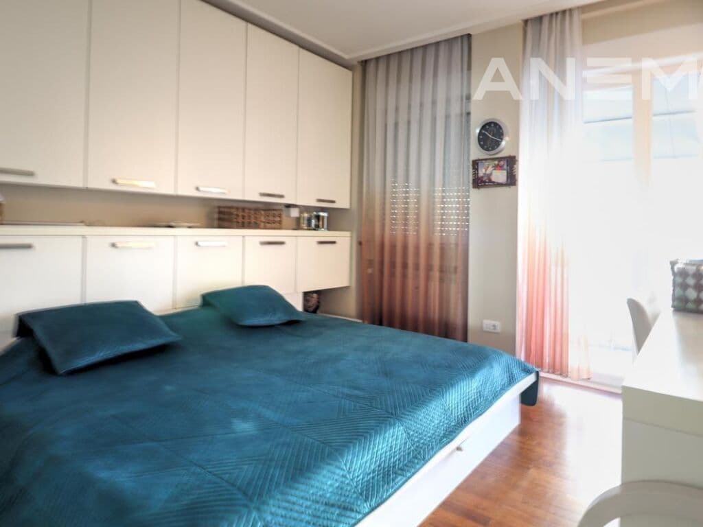Banesë në shitje 68m2 në Qendër 3