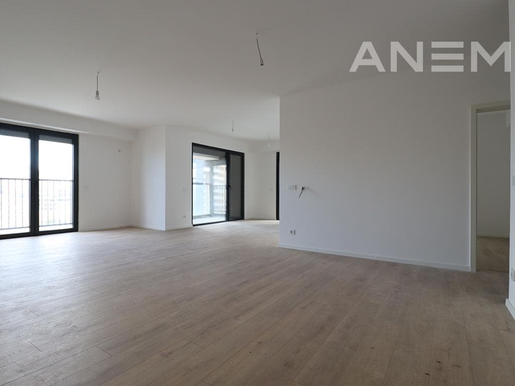Zyre me qira me 4 hapësira pune në Lakrishtë 2