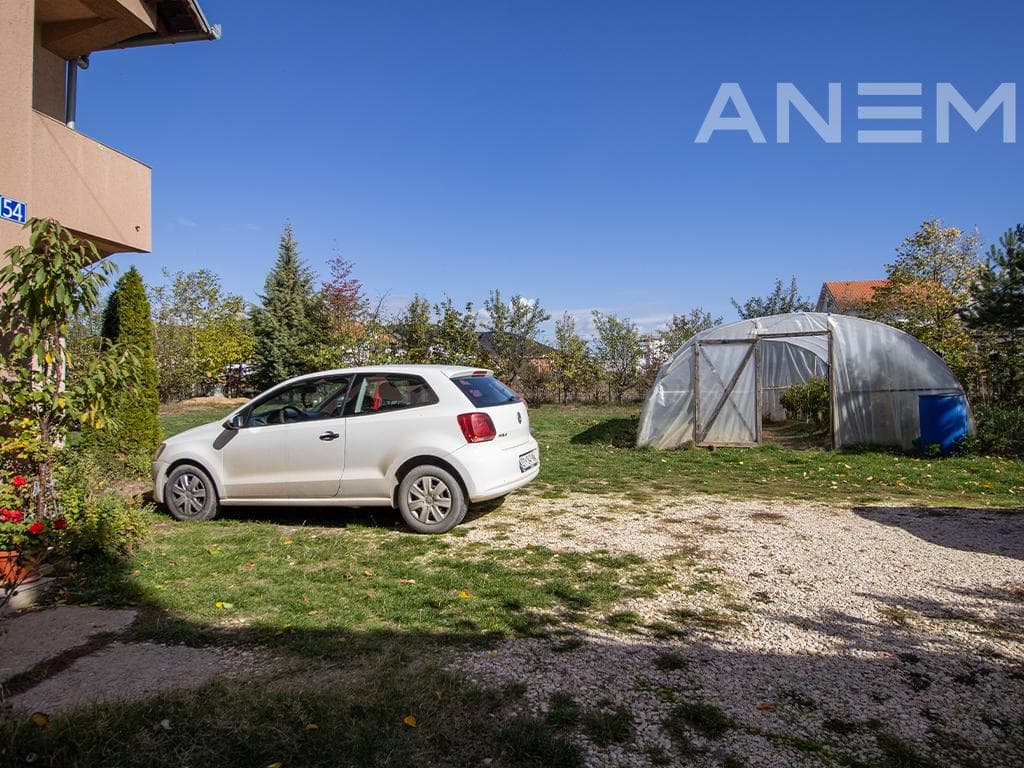Shtëpi në shitje 240m² në Bërnicë të Poshtme