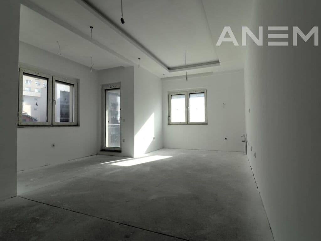 Banesë në shitje 225m² në lagjën Mati 1 2