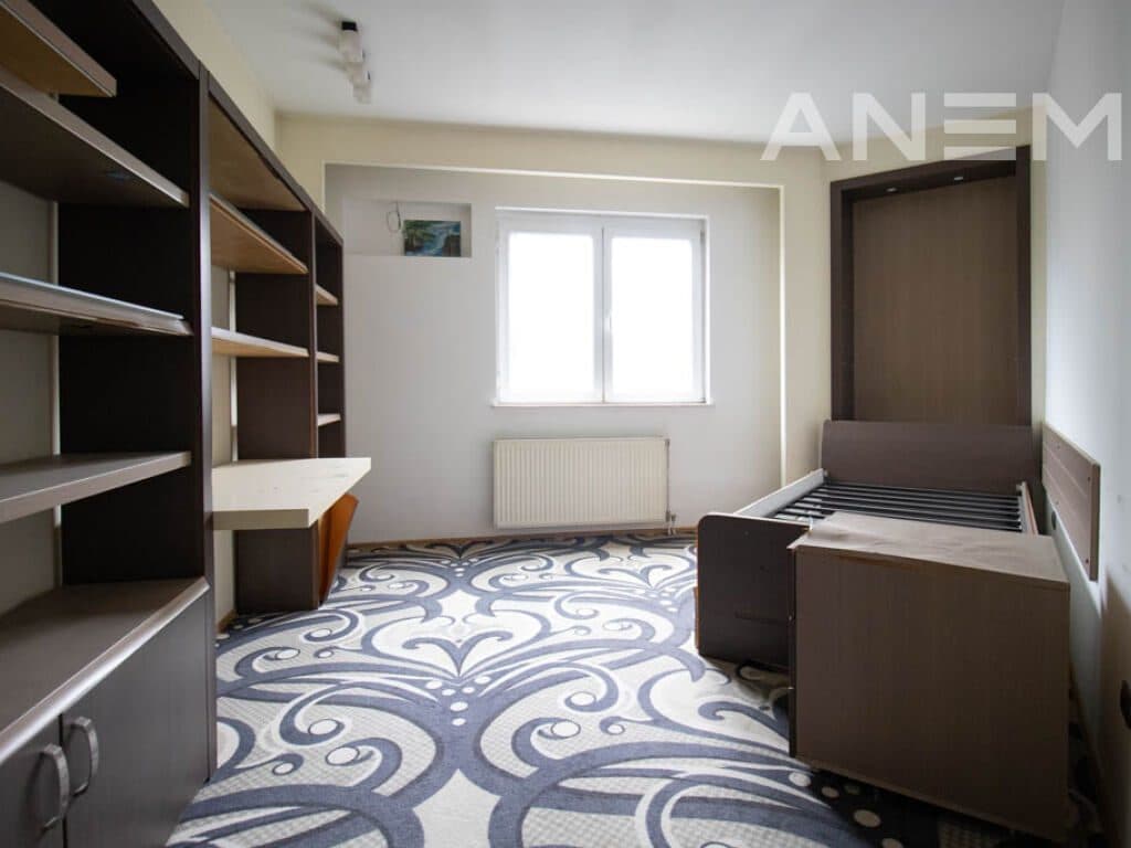 Banesë në shitje 154m² në lagjen Mati 1 4