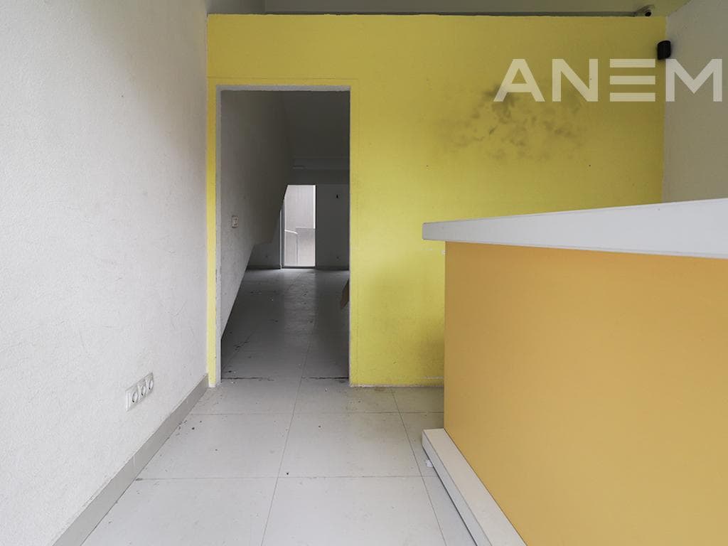 Lokal në shitje 84m² në Tophane 4