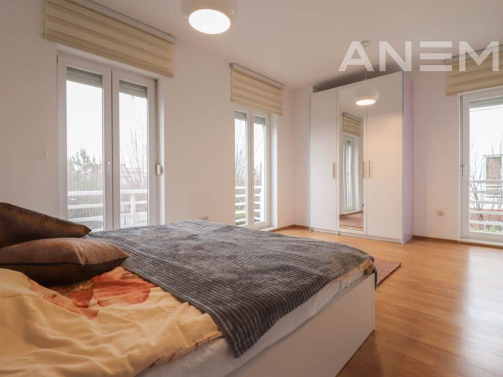 Shtëpi me qira 174m² në Marigona Residence