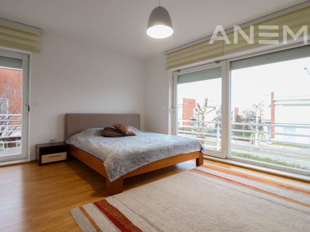 Shtëpi me qira 174m² në Marigona Residence