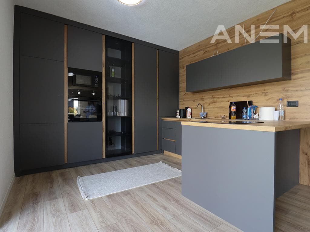 Shtëpi në shitje 390m² në fshatin Lepi