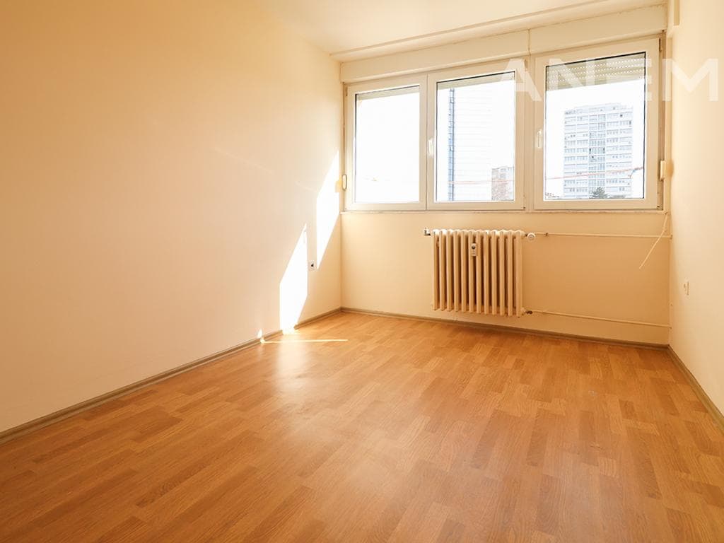 Banesë në shitje 63.8m² në Ulpianë 3