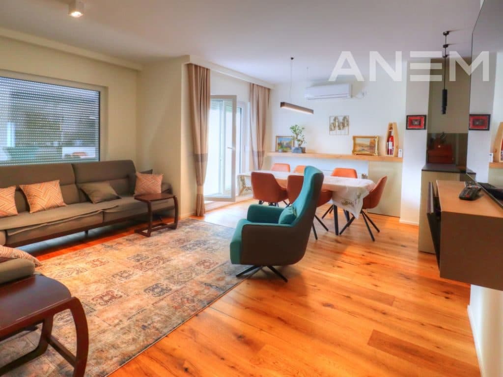 Penthouse në shitje 125m² në Rrugën Muharrem Fejza 2