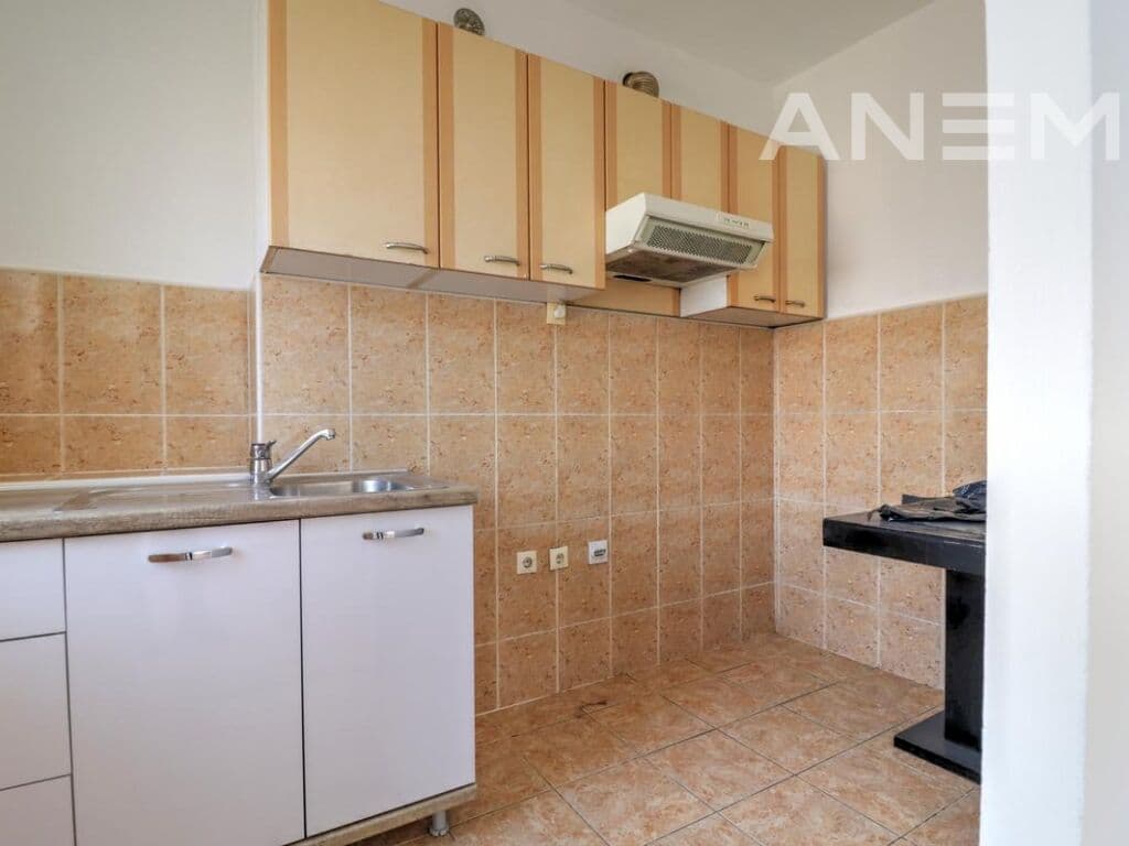 Zyre me qira me 3 hapësira pune në Qendër 2