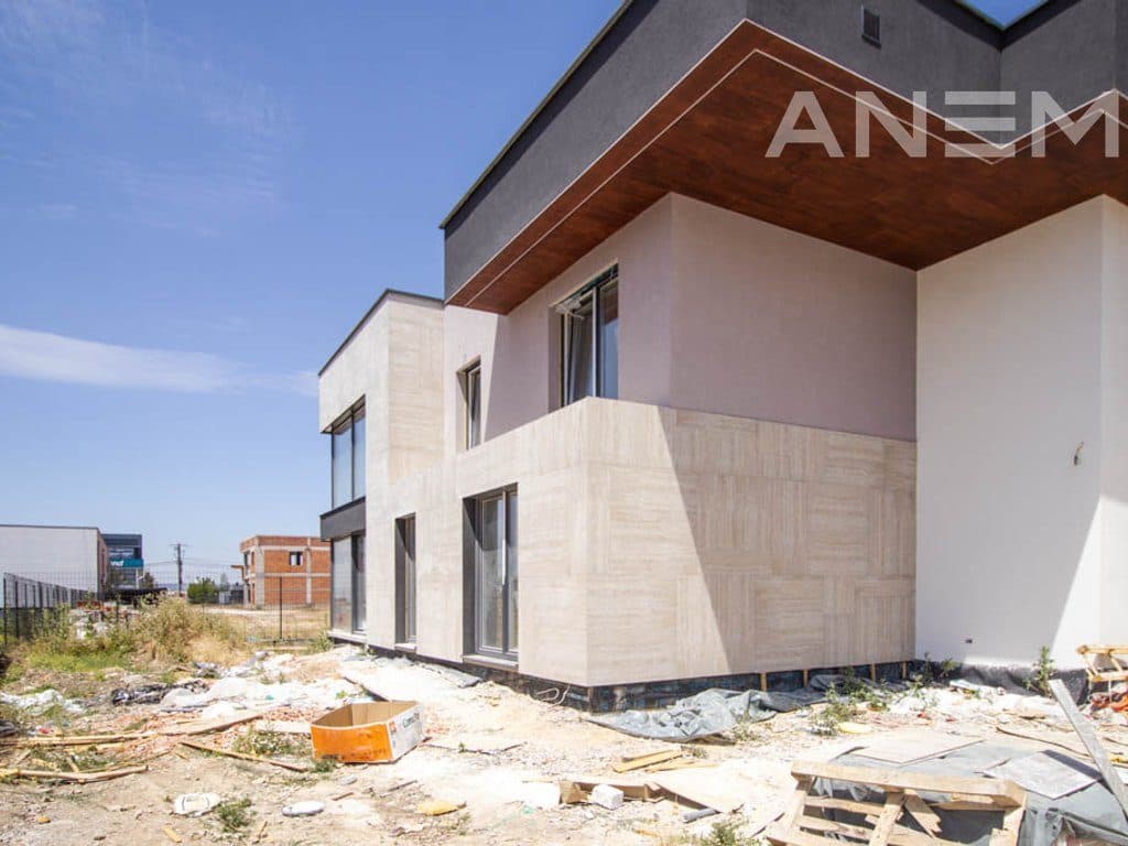 Shtëpi në shitje 240m² në Çagllavicë 4