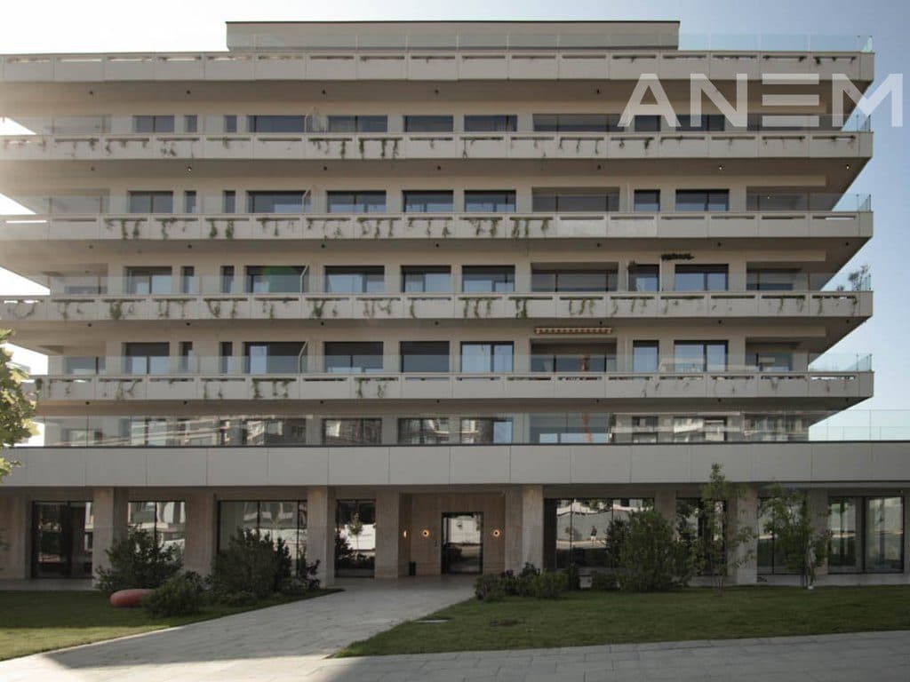 Banesë në shitje 135.26m² + 75.06m² tarracë e gjelbert në Marigona Hill 2