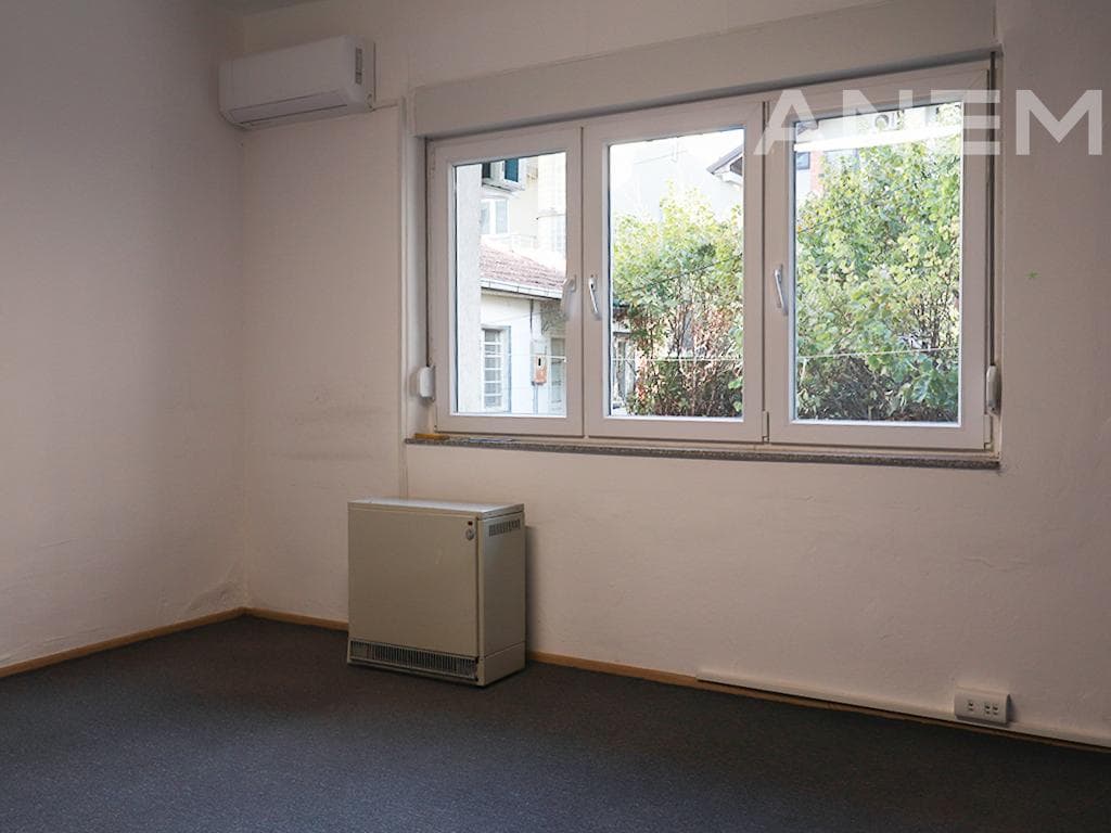 Zyre me qira me 4 hapësira pune në Pejton 2