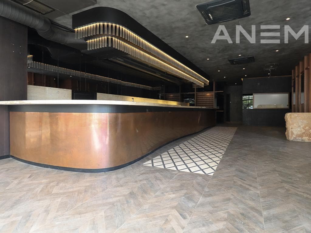Lokal me qira me 1 hapësirë pune në Qendër 4