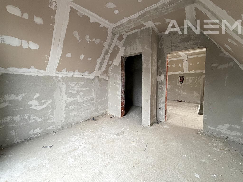 Vilë në shitje 140m² në Novobërdë