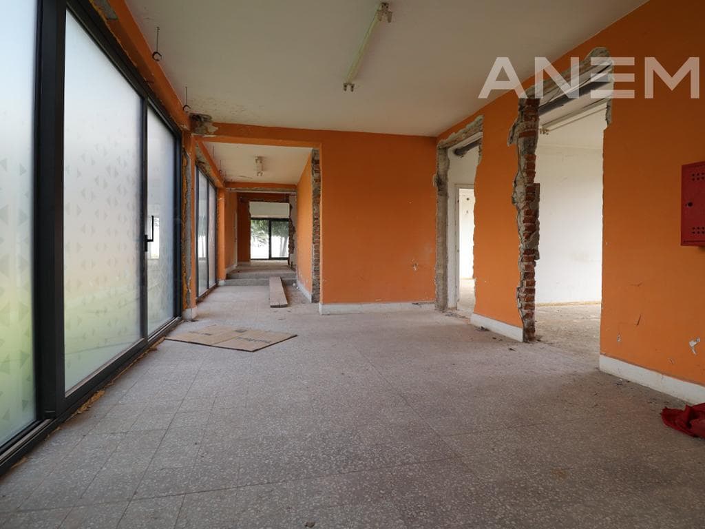 Objekt me qira 260m² në Zonën Industriale 2