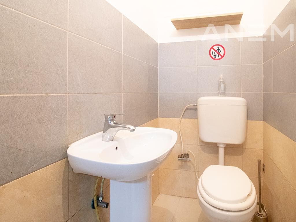 Lokal në shitje 41.4m² në Qendër
