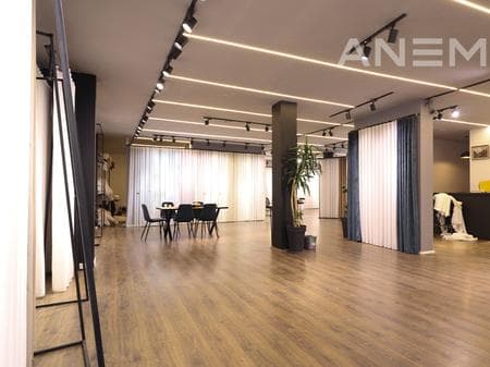 Lokal me qira 30m² në Qendër 4