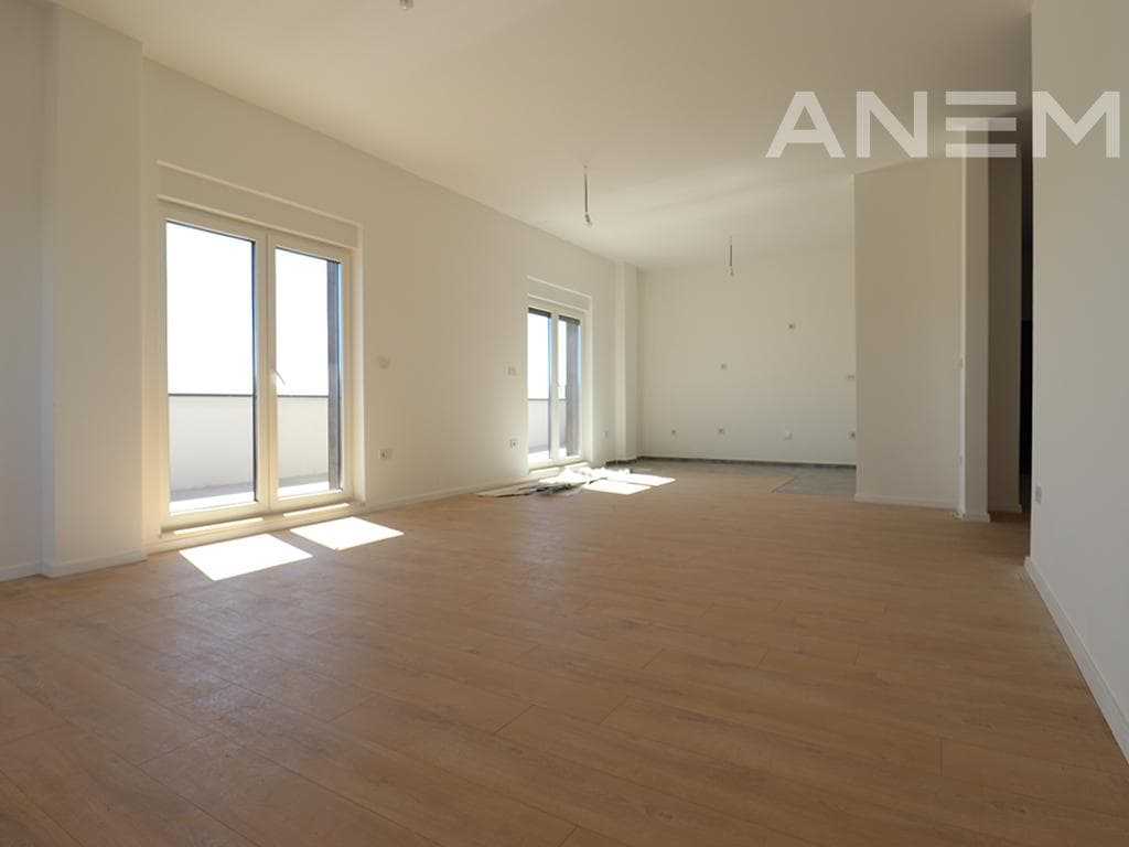 Penthouse në shitje 165m² në Arbëri 3
