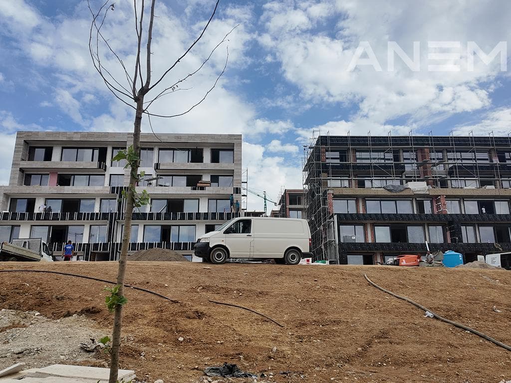 Terracier në shitje 138.3m² + 37.4m² tarracë në Marigona Hill 3